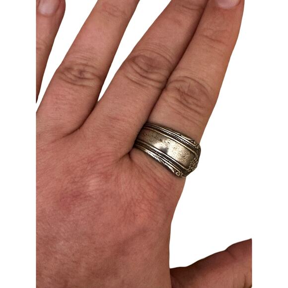 Floral Size 9 Sterling Silver Plated Spoon Ring - Picture 6 of 6